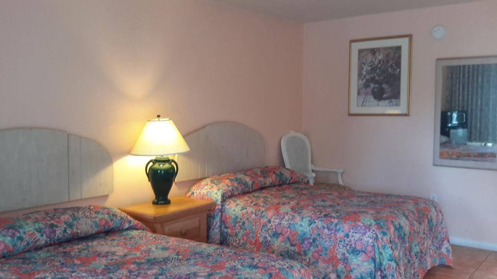 Conty'S Motel Naples Zewnętrze zdjęcie