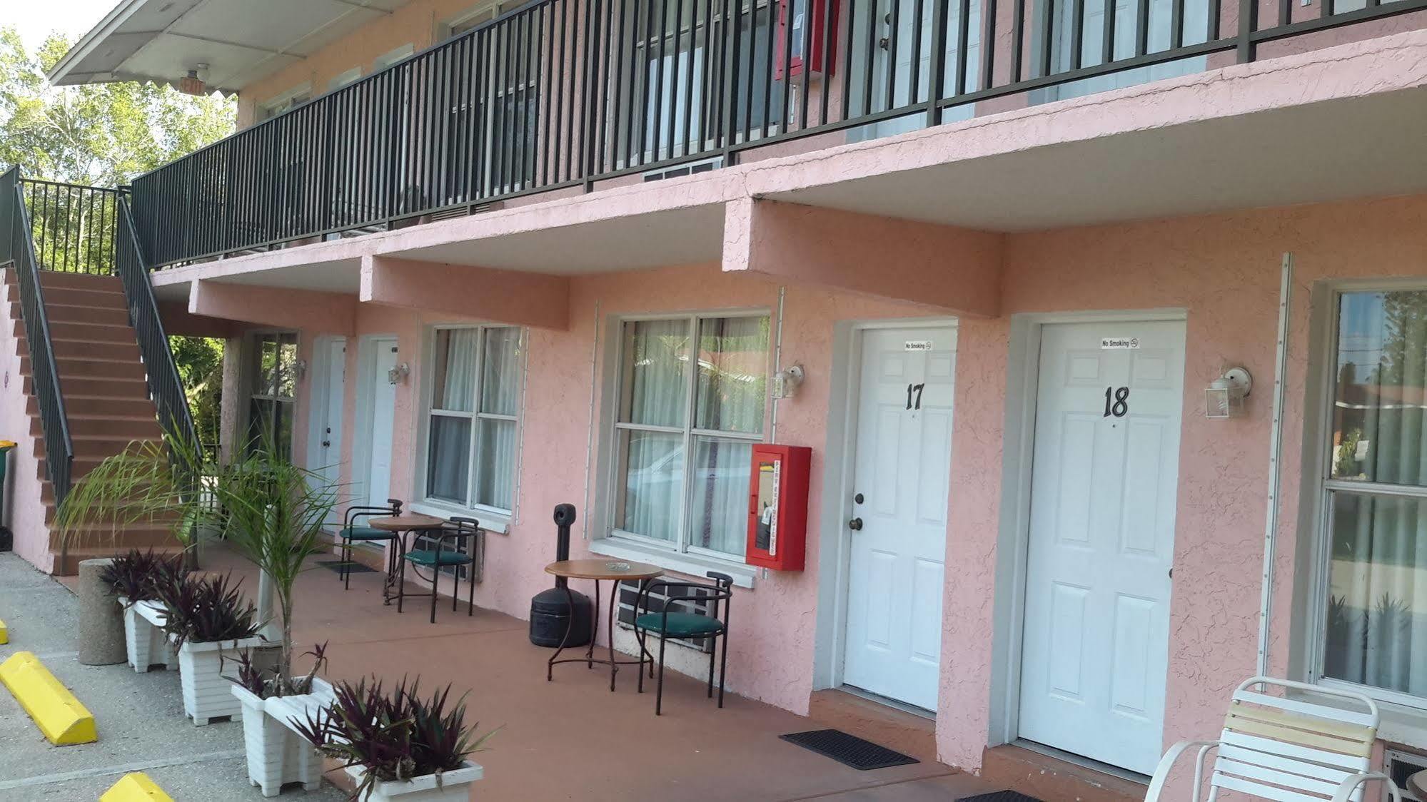 Conty'S Motel Naples Zewnętrze zdjęcie