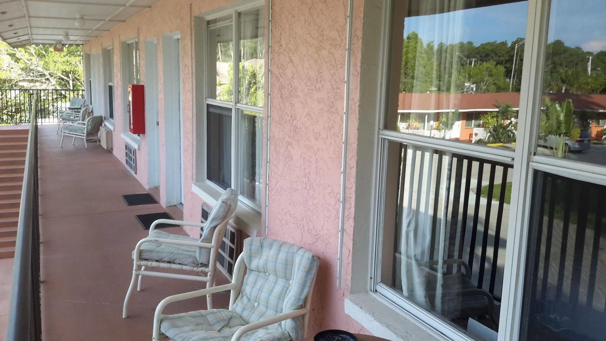 Conty'S Motel Naples Zewnętrze zdjęcie